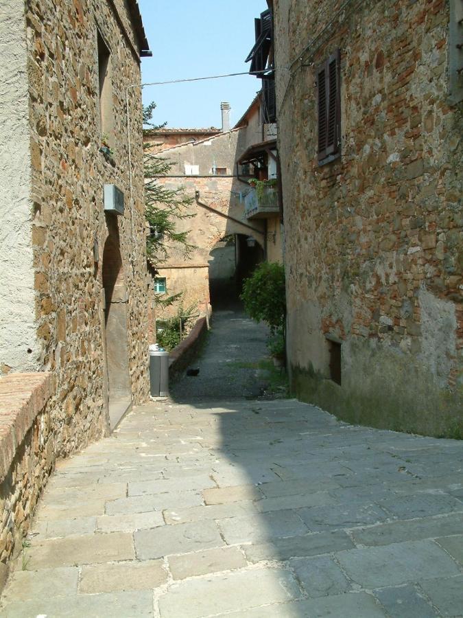 Villa Casa Della Nonna Chianni Exterior foto