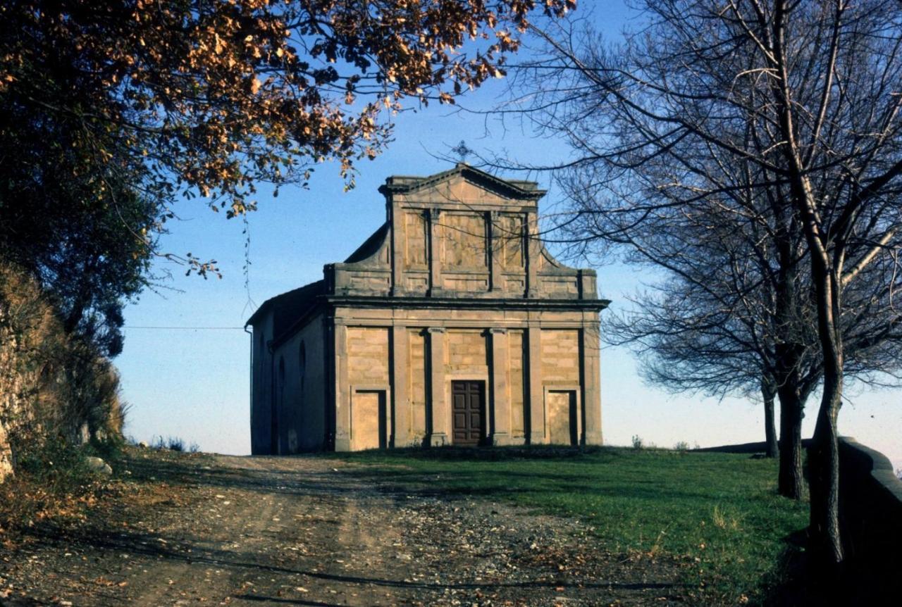 Villa Casa Della Nonna Chianni Exterior foto